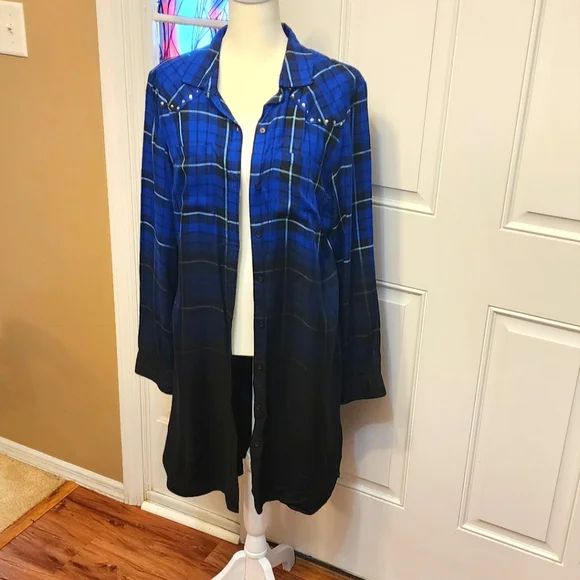 Long Sleeved Shirt - Picture 3 of 5